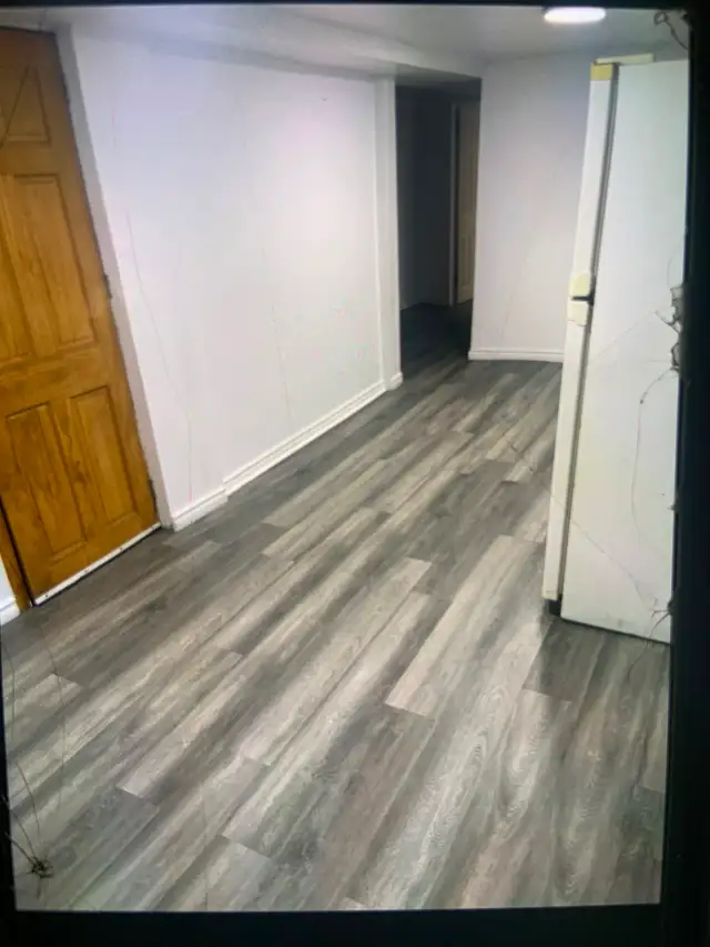 Métro Viau:Grand 4 1 /2 rénové avec internet, électros, parking - Photo 3