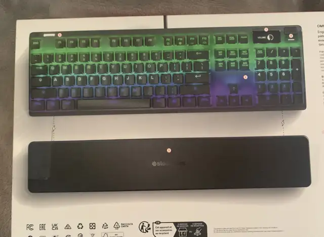 STEELSERIES APEX PRO – OMNIPOINT SWITCHES – OLED –SEALED - $160 - Photo 4