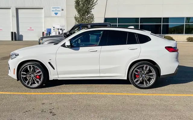2021 BMW x4 M40i (32K kilometers) - Photo 3
