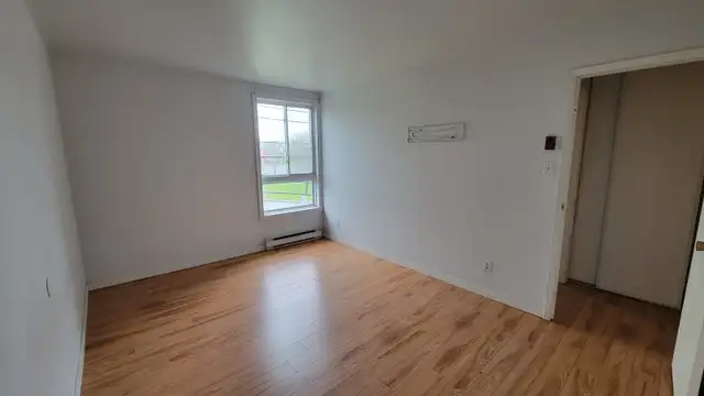 Logement 4 1/2  à Sainte-Thérèse - Photo 5