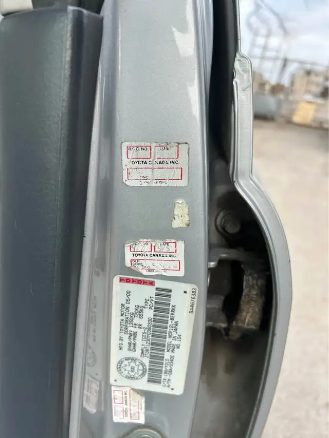 2000 Toyota Echo Sedan - Photo 3