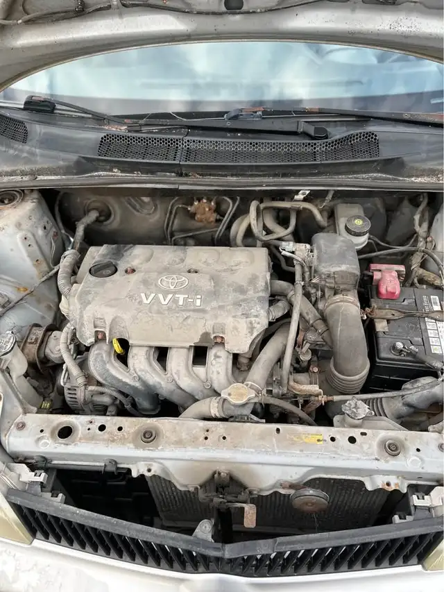 2000 Toyota Echo Sedan - Photo 6