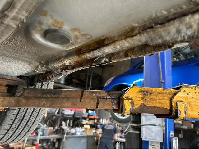 2000 Toyota Echo Sedan - Photo 8