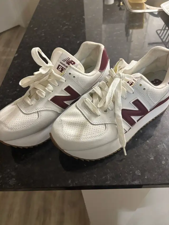 New Balance shoes $40