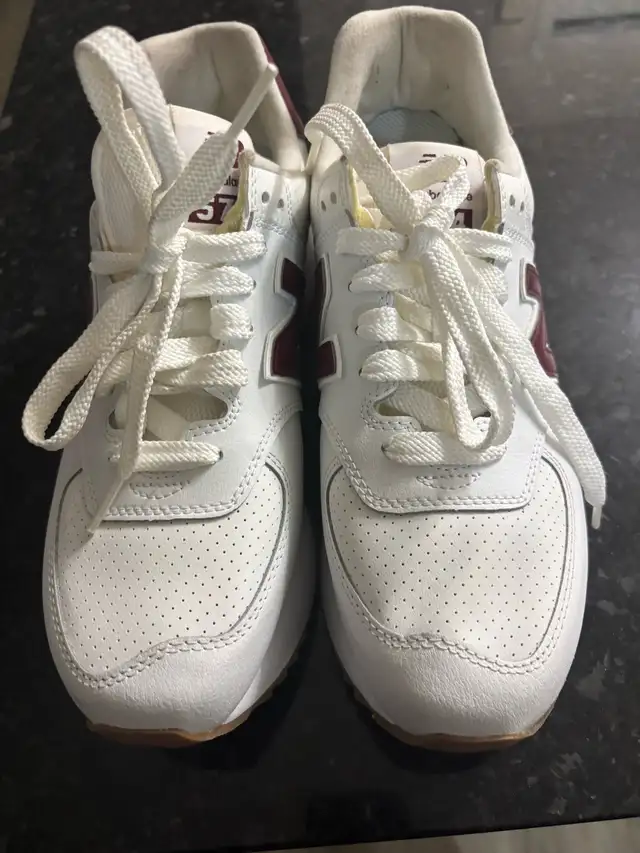 New Balance shoes $40 - Photo 2