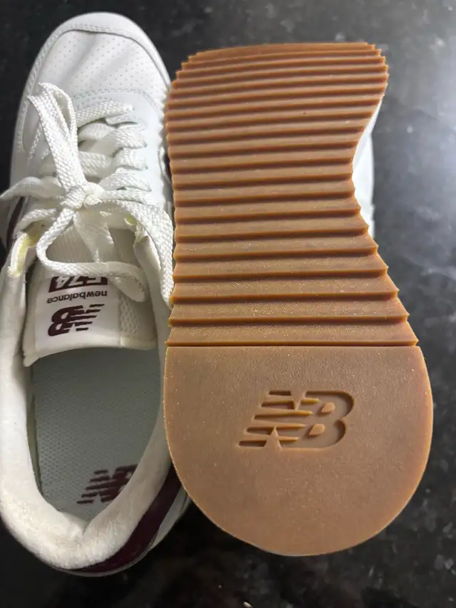 New Balance shoes $40 - Photo 4