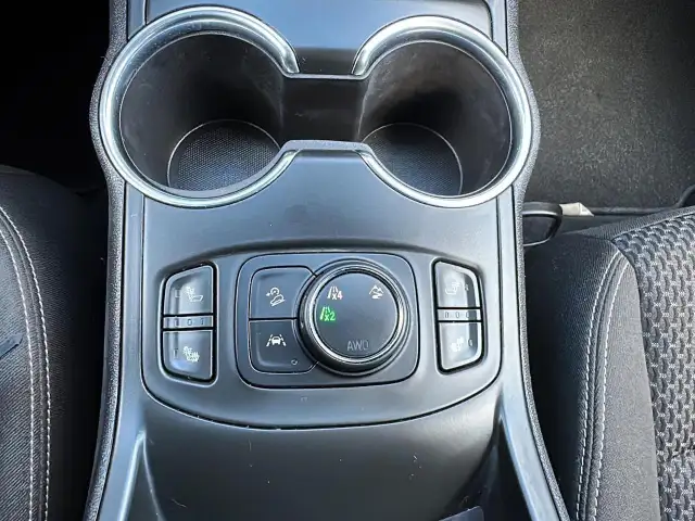 2022 GMC Terrain SLE SLE | Power Liftgate | Lane Assist - Photo 17