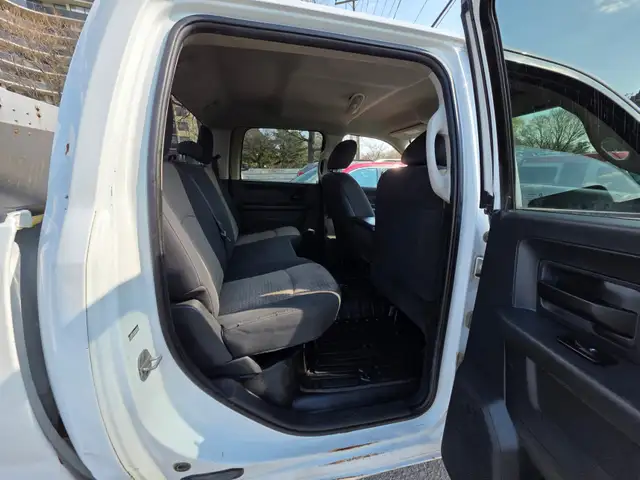 2012 Ram 2500 4WD Crew Cab 169' ST - Photo 9