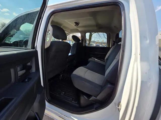2012 Ram 2500 4WD Crew Cab 169' ST - Photo 18