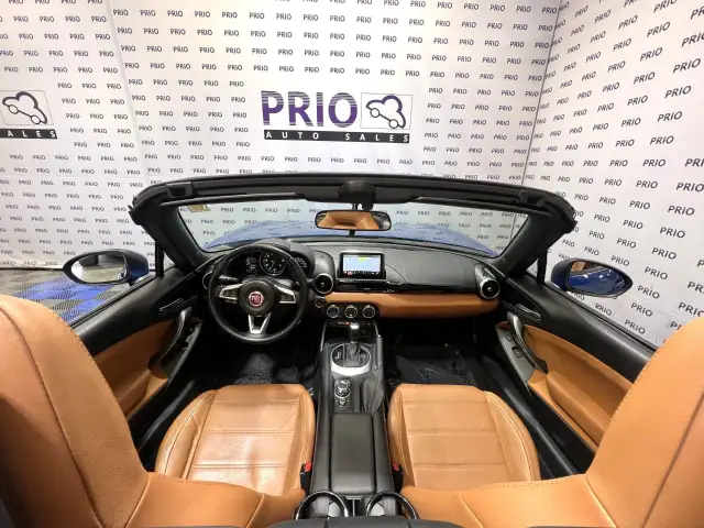 2017 FIAT 124 Spider - Photo 16