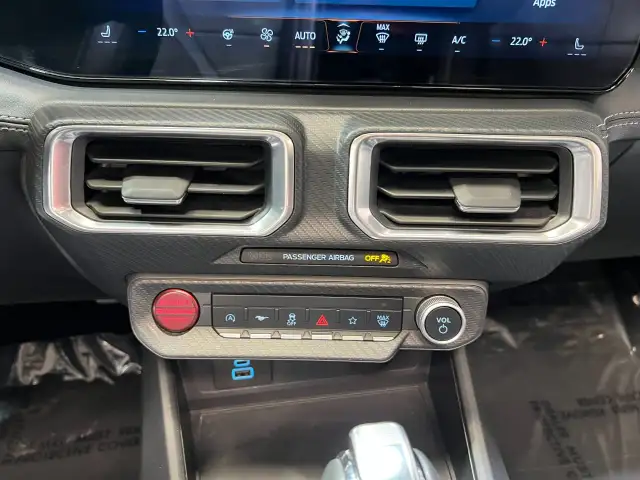 2025 Ford Mustang - Photo 25