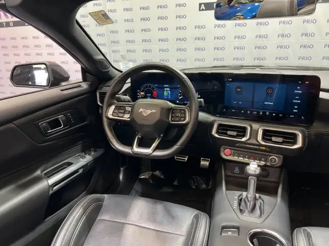 2025 Ford Mustang - Photo 26