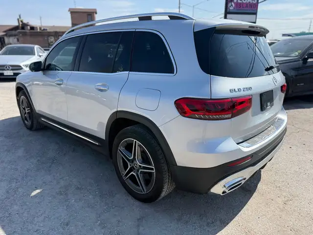 2021 Mercedes-Benz GLB 250 4MATIC AMG PACKAGE 7 PASSENGERS - Photo 4