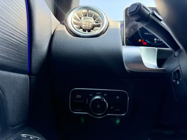 2021 Mercedes-Benz GLB 250 4MATIC AMG PACKAGE 7 PASSENGERS - Photo 21