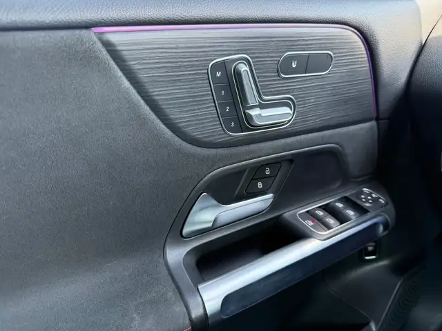 2021 Mercedes-Benz GLB 250 4MATIC AMG PACKAGE 7 PASSENGERS - Photo 26