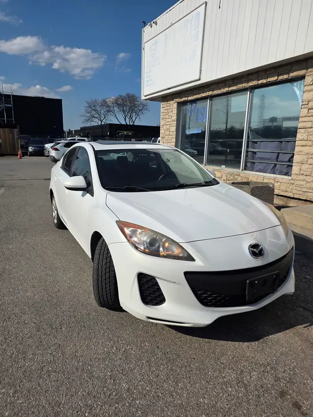 2013 Mazda Mazda3 I Sport - Photo 2