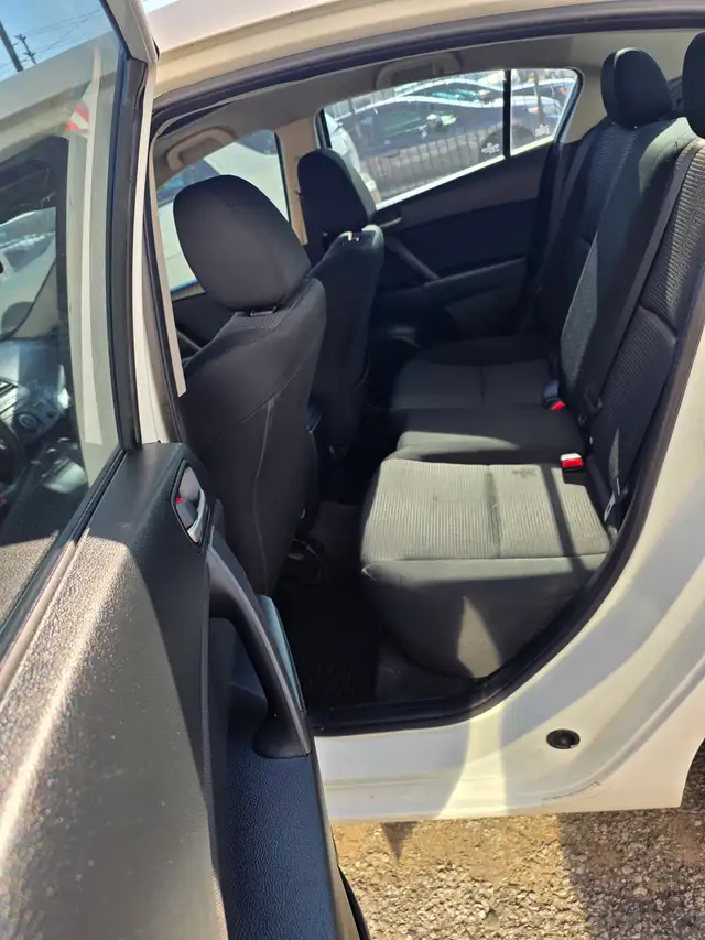 2013 Mazda Mazda3 I Sport - Photo 6