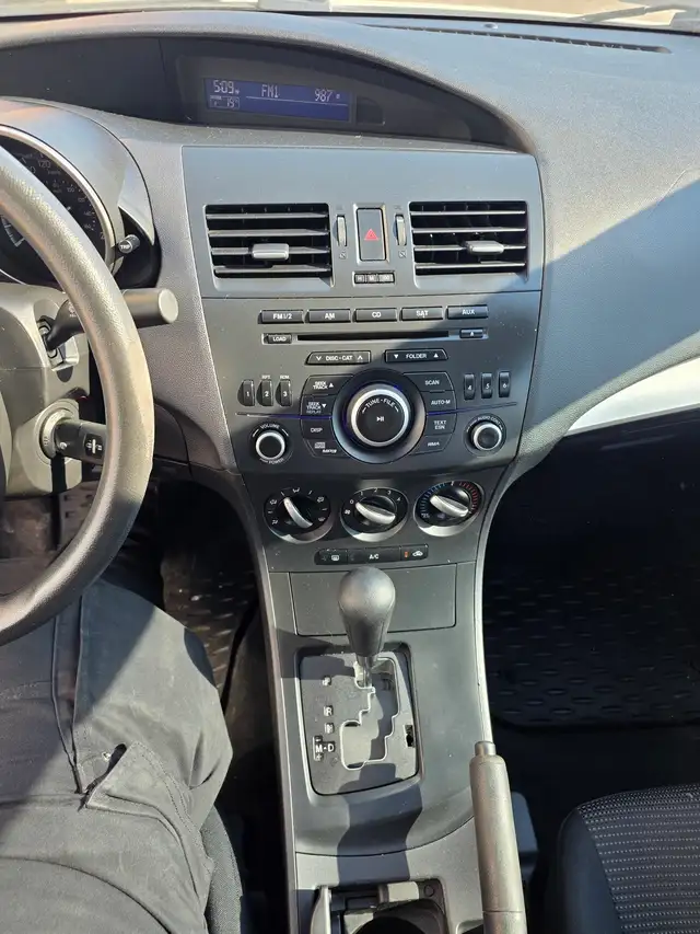 2013 Mazda Mazda3 I Sport - Photo 8