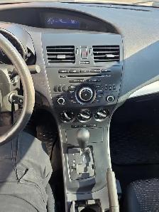 2013 Mazda Mazda3 I Sport - Photo 9