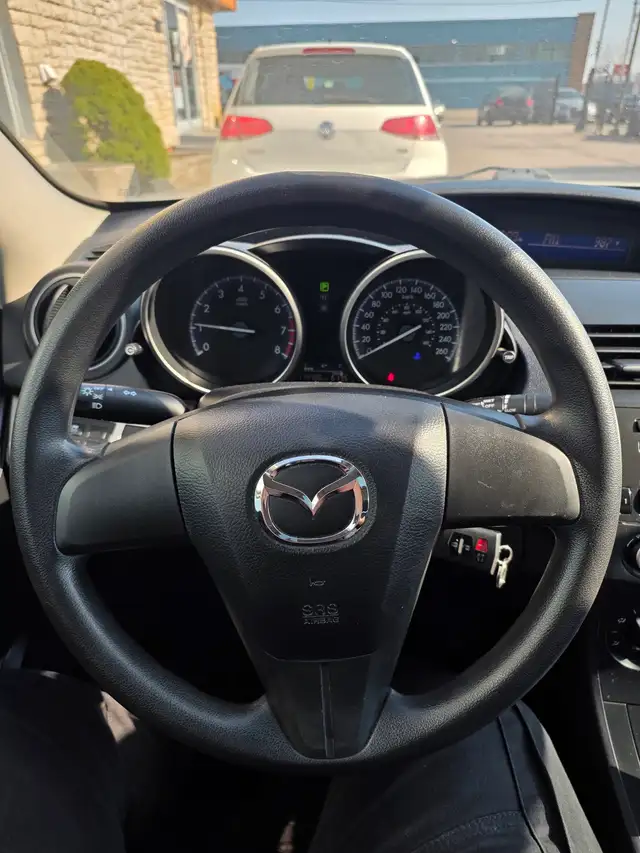 2013 Mazda Mazda3 I Sport - Photo 10