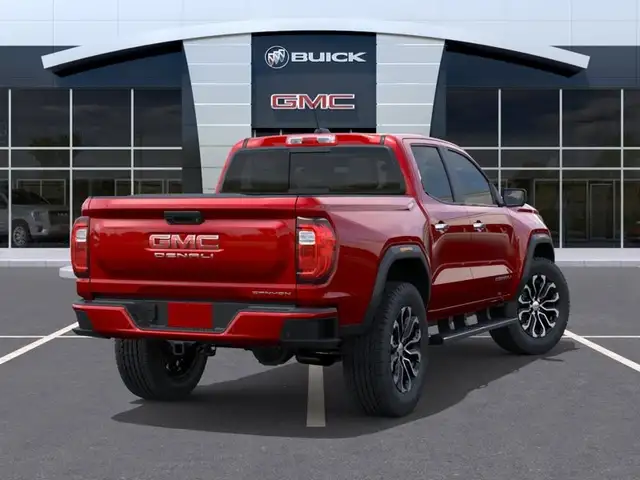 2026 GMC Canyon - Photo 4
