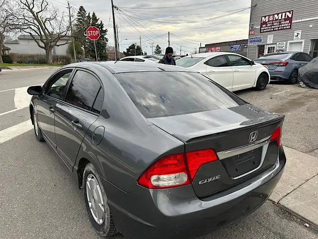 2011 Honda Civic 4dr Auto DX-G - Photo 4