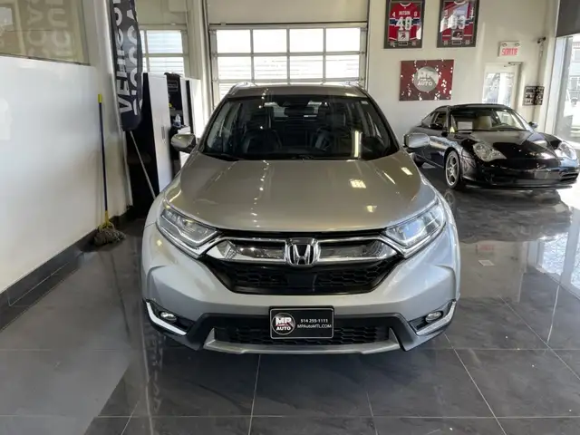 2017 Honda CR-V Touring - Photo 2