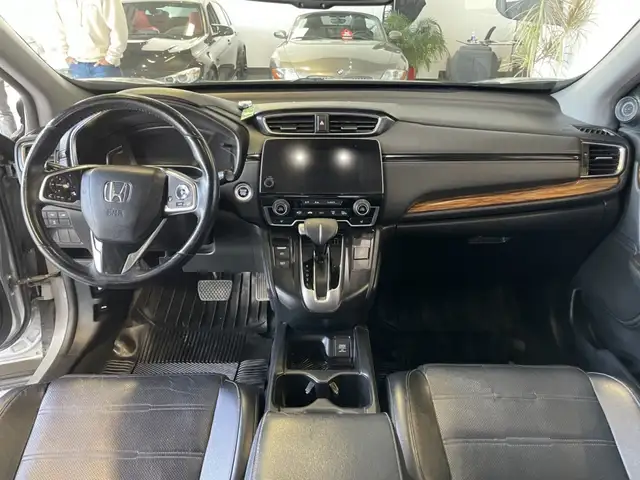 2017 Honda CR-V Touring - Photo 13