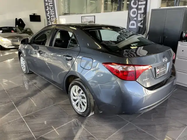 2017 Toyota Corolla LE - Photo 5