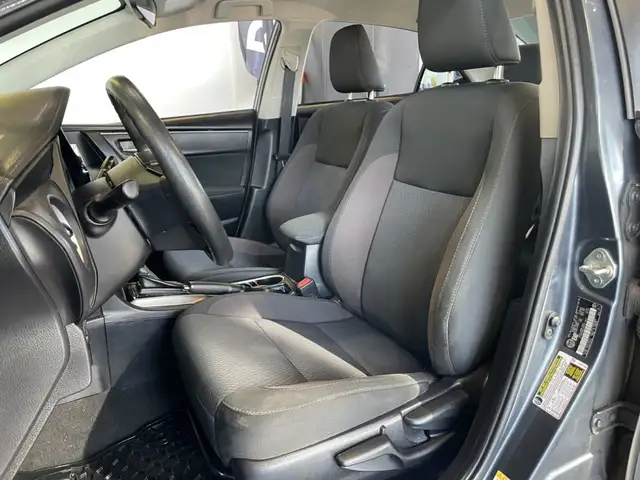 2017 Toyota Corolla LE - Photo 11