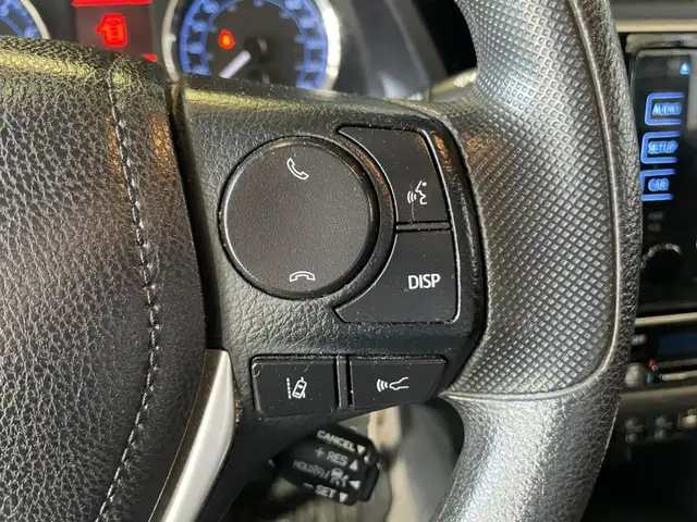 2017 Toyota Corolla LE - Photo 17