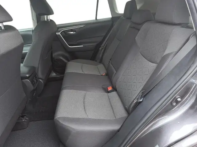 2024 Toyota RAV4 XLE XLE | Adaptive Cruise | Sunroof - Photo 8