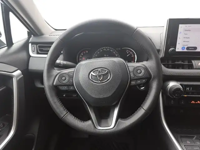 2024 Toyota RAV4 XLE XLE | Adaptive Cruise | Sunroof - Photo 18