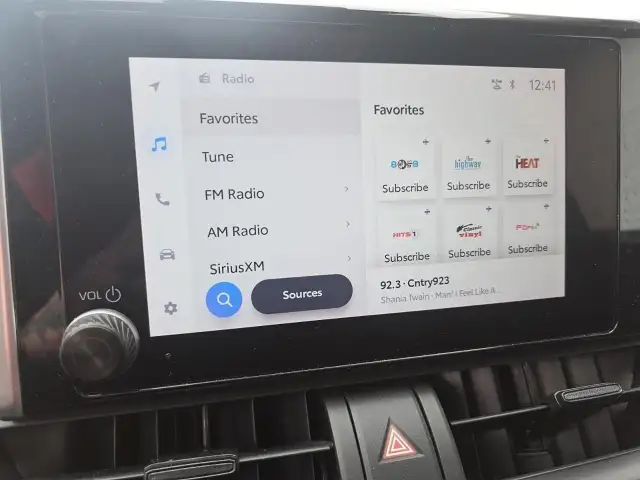 2024 Toyota RAV4 XLE XLE | Adaptive Cruise | Sunroof - Photo 22