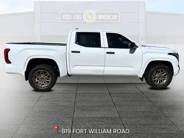 2024 Toyota Tundra - Photo 8