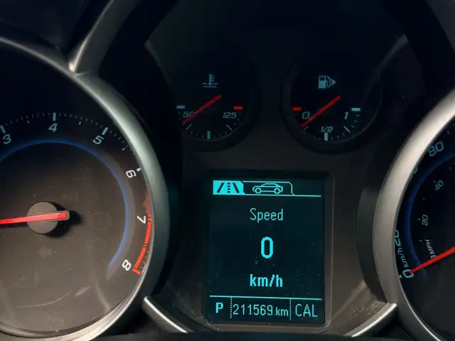 2015 Chevrolet Cruze 4dr Sedan 1LT - Photo 12