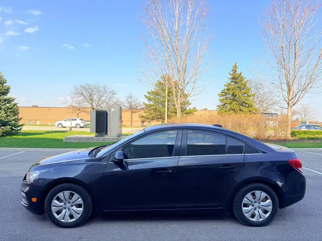 2015 Chevrolet Cruze 4dr Sedan 1LT - Photo 10
