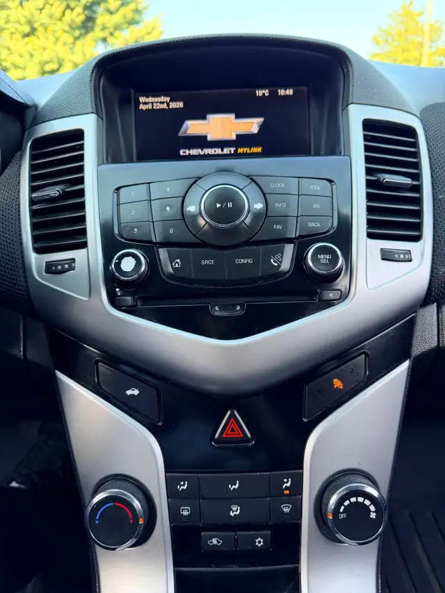 2015 Chevrolet Cruze 4dr Sedan 1LT - Photo 15