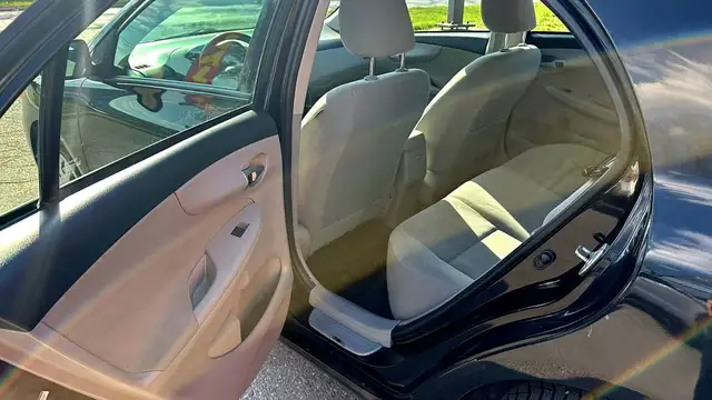 2013 TOYOTA COROLLA 4DR SDN AUTO - HEATED SEATS - AC - POWER LOC - Photo 10