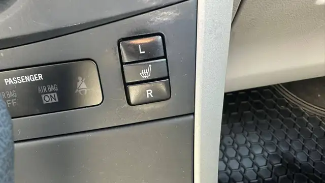 2013 TOYOTA COROLLA 4DR SDN AUTO - HEATED SEATS - AC - POWER LOC - Photo 14