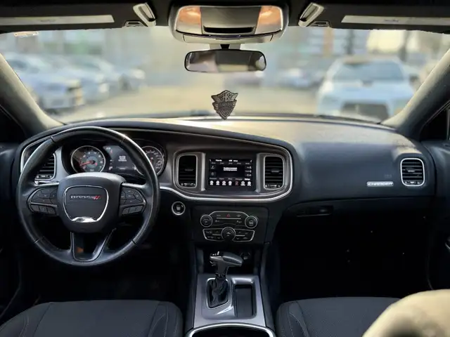 2019 Dodge Charger SXT | NO ACCIDENTS | LOCAL BC CAR | - Photo 13
