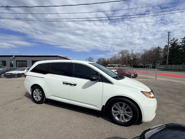2014 Honda Odyssey SE 178KM- 8 Passenger - CERTIFIED-WARRANTY - Photo 11