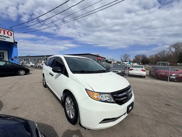 2014 Honda Odyssey SE 178KM- 8 Passenger - CERTIFIED-WARRANTY - Photo 12