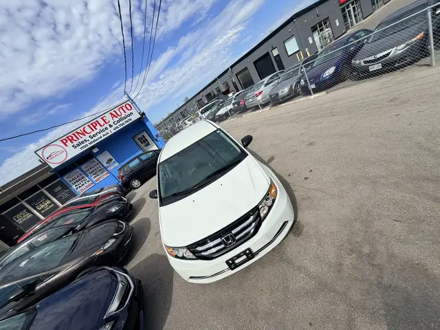 2014 Honda Odyssey SE 178KM- 8 Passenger - CERTIFIED-WARRANTY - Photo 14