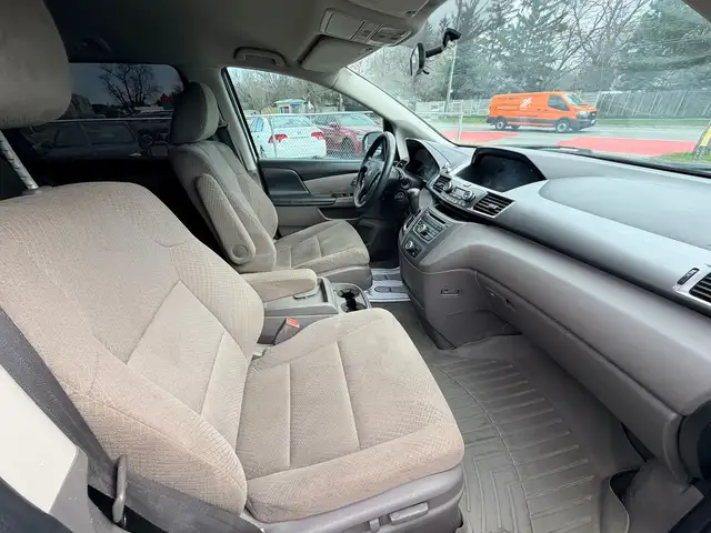 2014 Honda Odyssey SE 178KM- 8 Passenger - CERTIFIED-WARRANTY - Photo 17