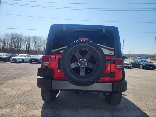 2017 JEEP WRANGLER UNLIMITED BIG BEAR - Photo 7