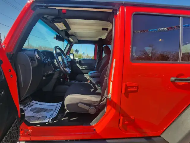 2017 JEEP WRANGLER UNLIMITED BIG BEAR - Photo 11