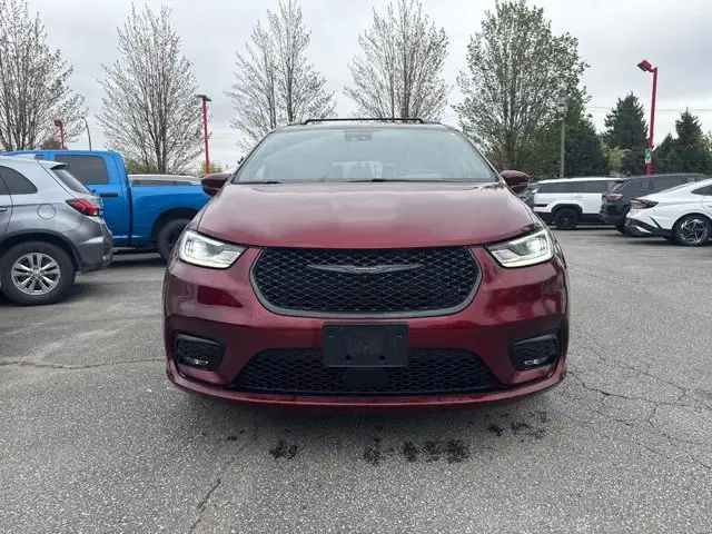 2022 Chrysler Pacifica Touring L | Fresh Trade-In! - Photo 2