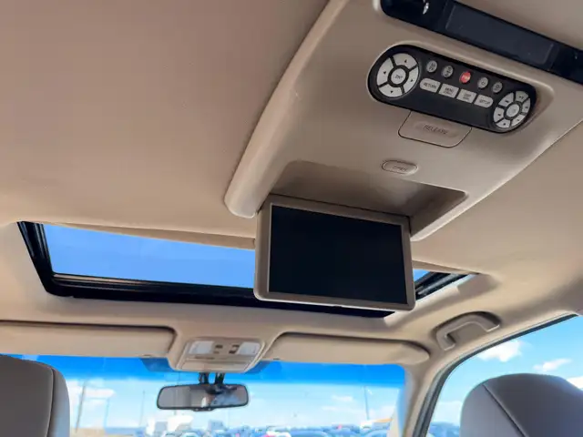 2011 Honda Pilot Touring : One Owner, Low Mileage - Photo 15