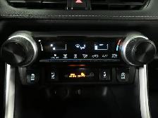 2024 Toyota RAV4 LE No Accident Radar Cruise Lane Assist Blind S - Photo 19